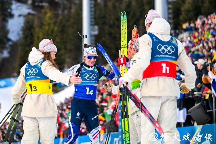 冬奥会冬季两项男女混合接力4x6公里：法国队摘金